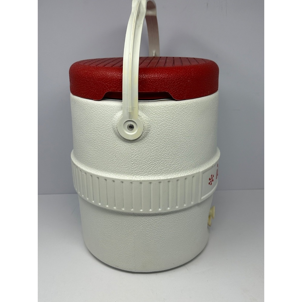Vintage IGLOO 2 Gallon Water Drink Cooler Jug Red W/ Handle & Spout - Picture 4 of 7
